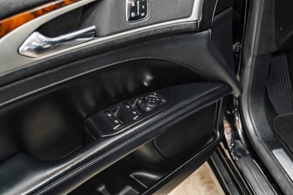2017 Lincoln MKZ Image 42