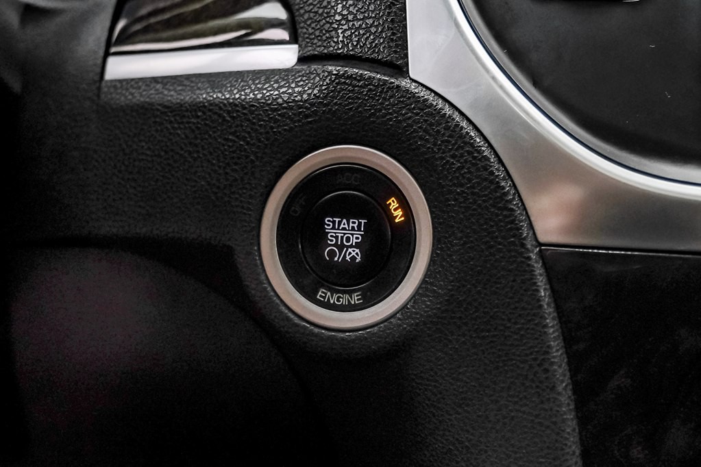 2016 Chrysler 300 Image 28