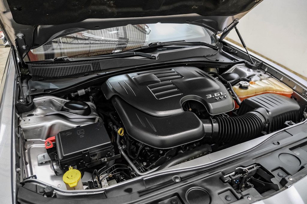 2016 Chrysler 300 Image 55
