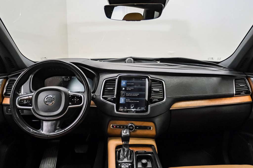 2016 Volvo XC90 Image 12