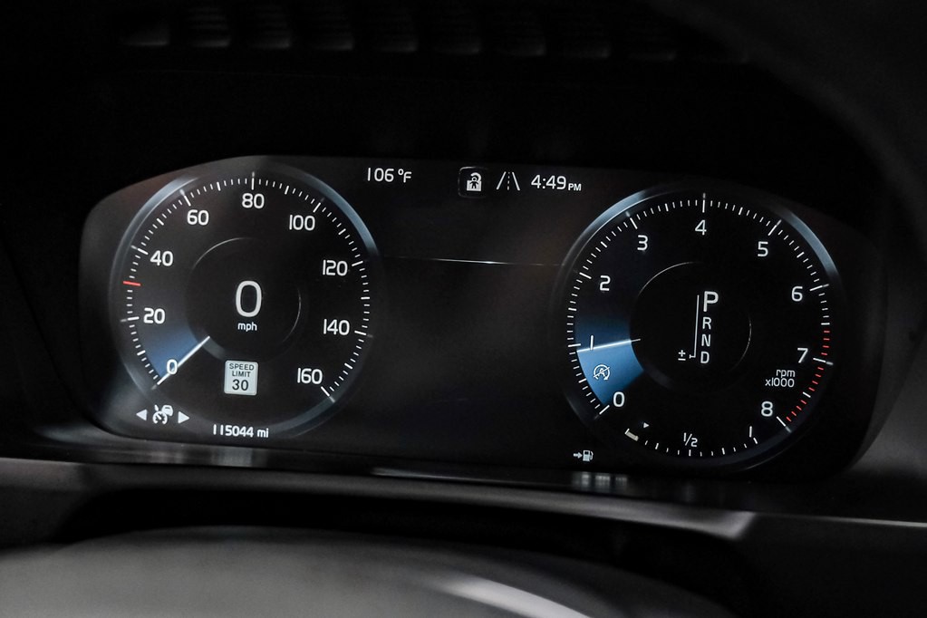 2016 Volvo XC90 Image 17