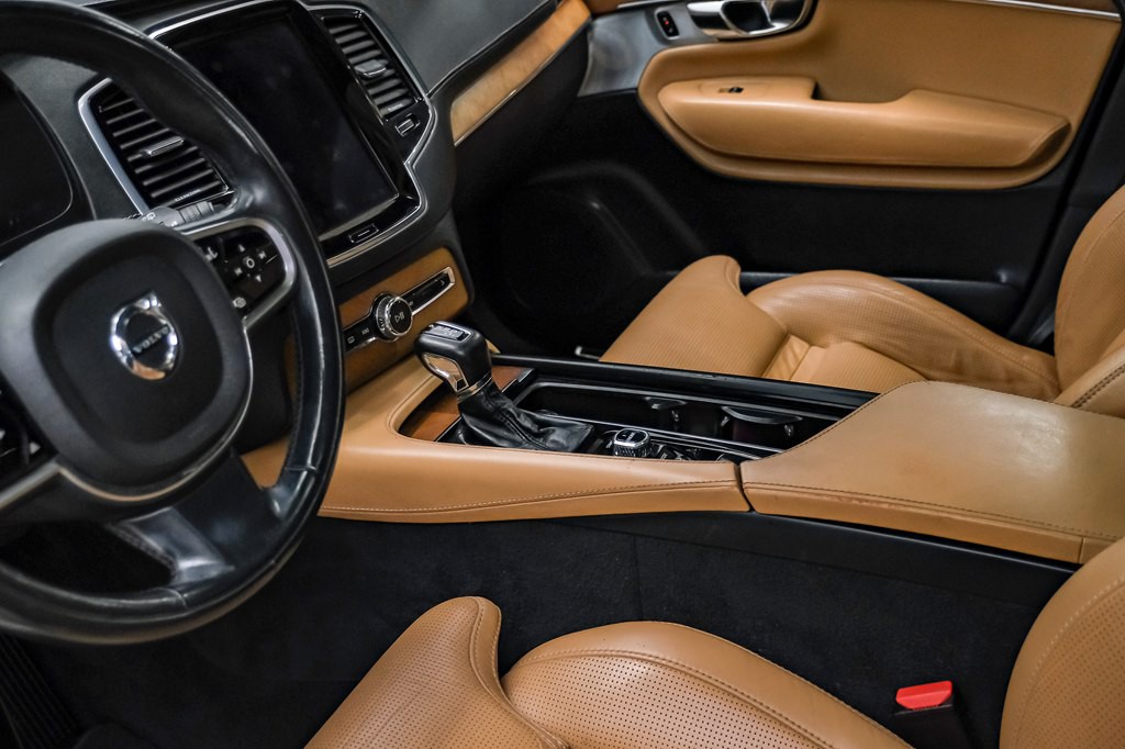 2016 Volvo XC90 Image 22