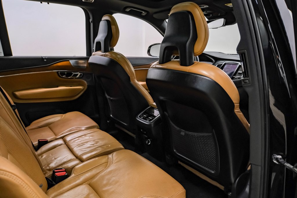 2016 Volvo XC90 Image 33