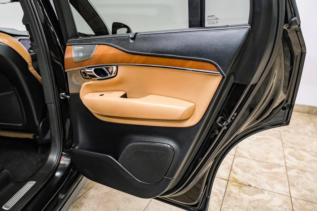 2016 Volvo XC90 Image 39