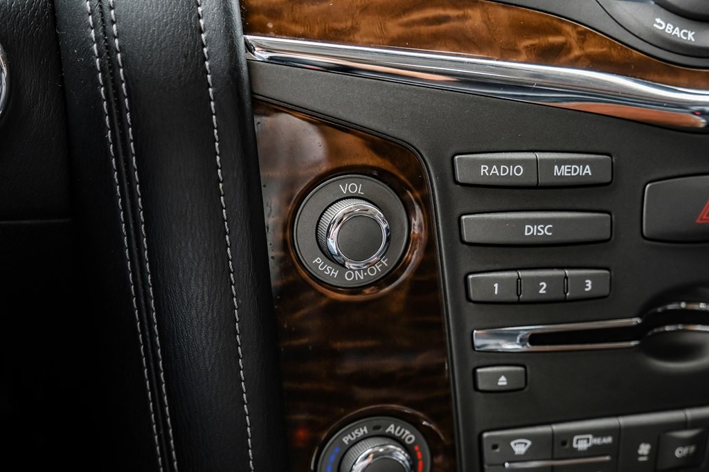 2018 Nissan Armada Image 34