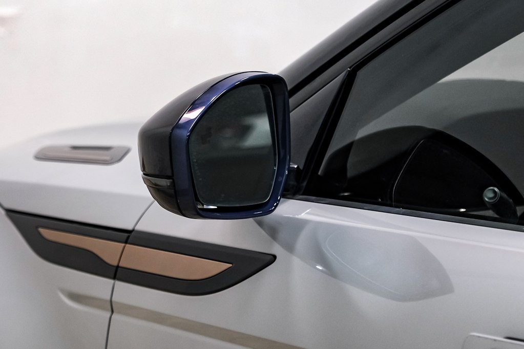2020 Land Rover Range Rover Evoque Image 33