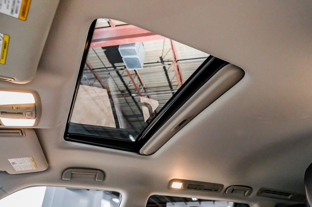 2016 INFINITI QX80 Image 5