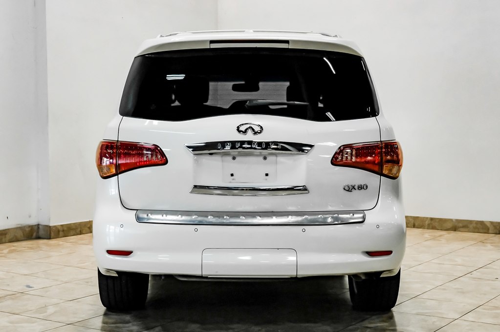 2016 INFINITI QX80 Image 11