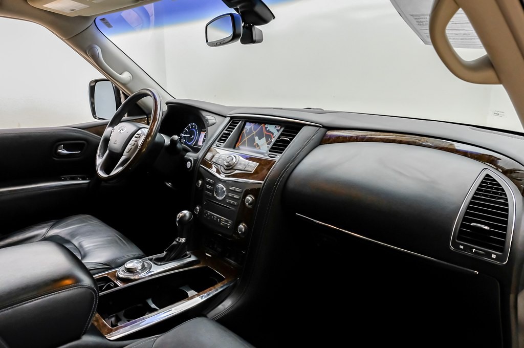 2016 INFINITI QX80 Image 15