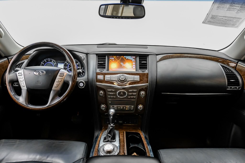 2016 INFINITI QX80 Image 16