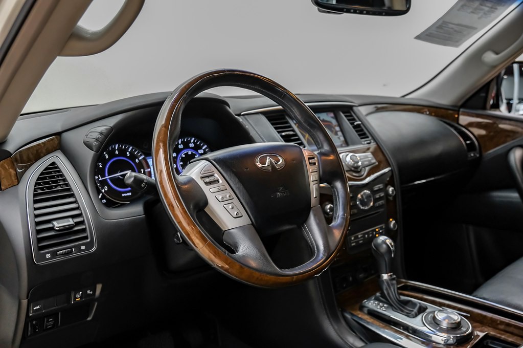 2016 INFINITI QX80 Image 18