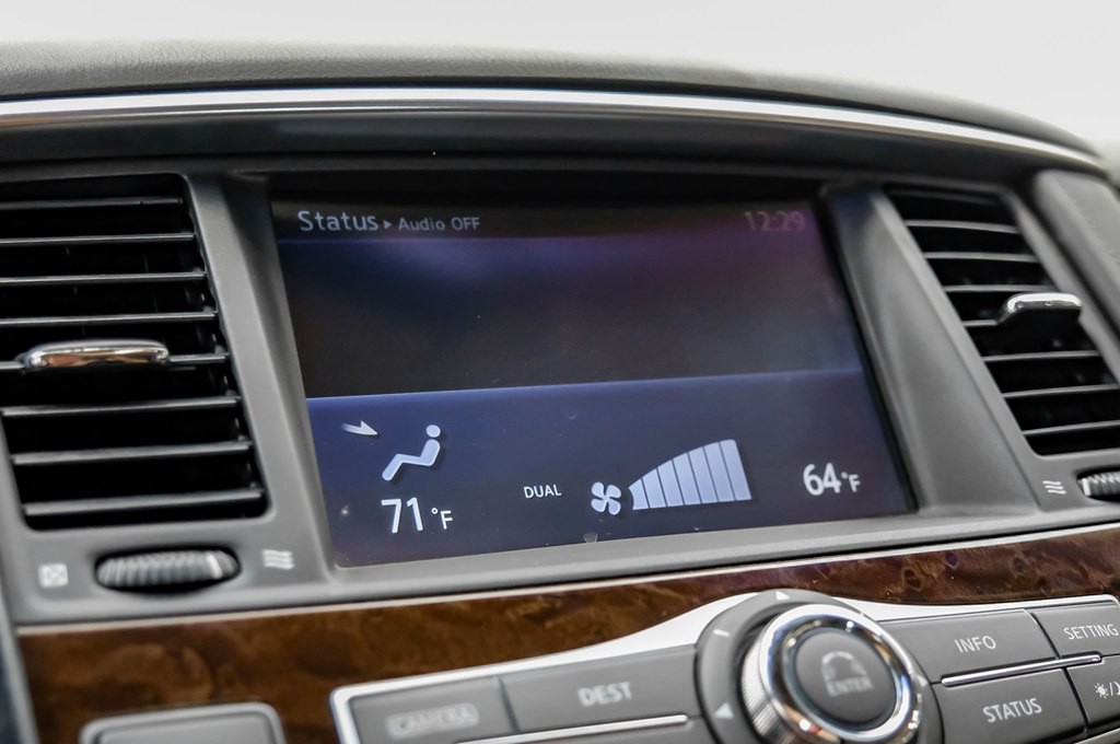 2016 INFINITI QX80 Image 35