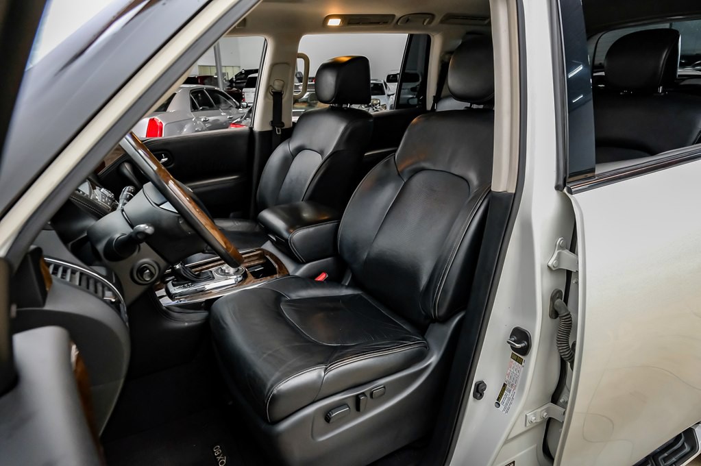 2016 INFINITI QX80 Image 36