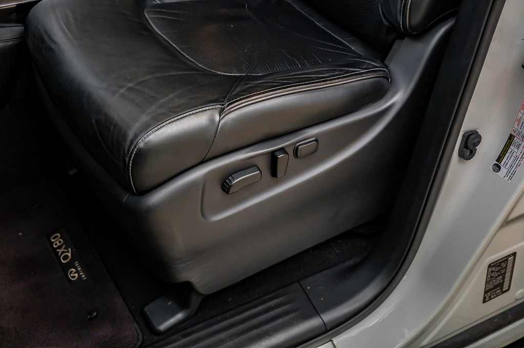 2016 INFINITI QX80 Image 37