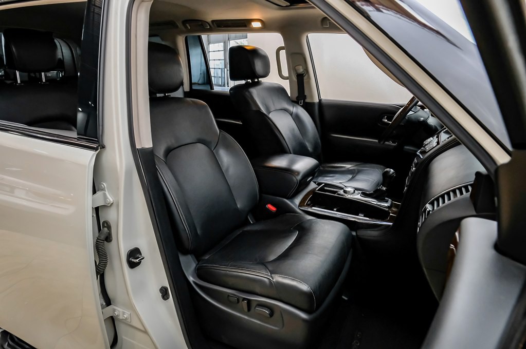 2016 INFINITI QX80 Image 39