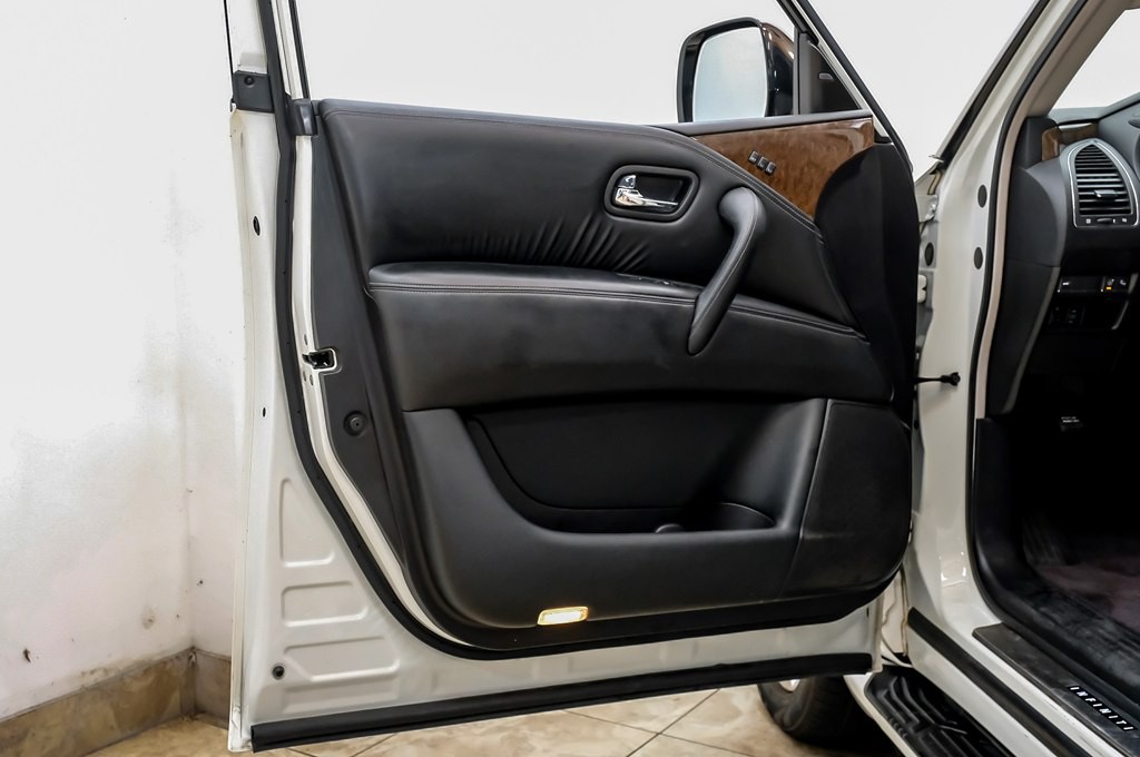 2016 INFINITI QX80 Image 47