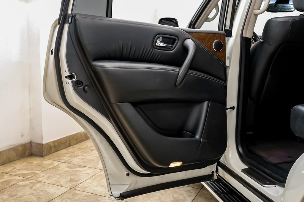 2016 INFINITI QX80 Image 50