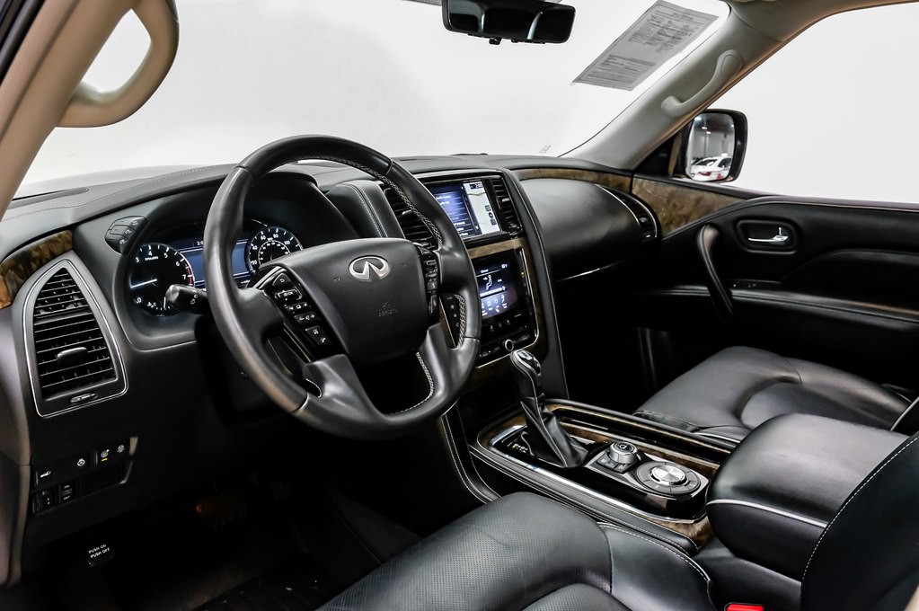 2021 INFINITI QX80 Image 3