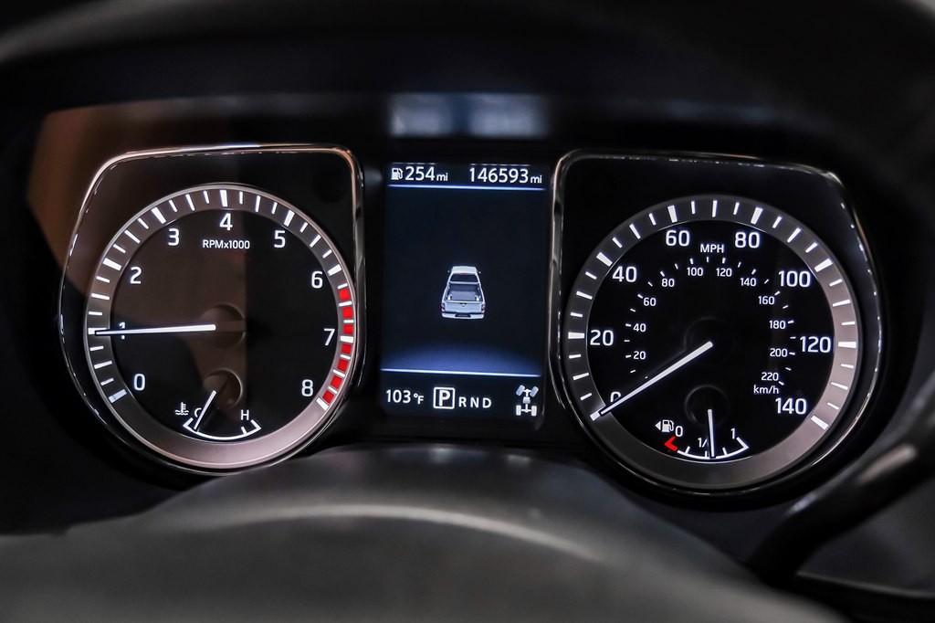 2019 Nissan Titan Image 16