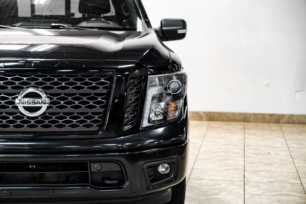 2019 Nissan Titan Image 42