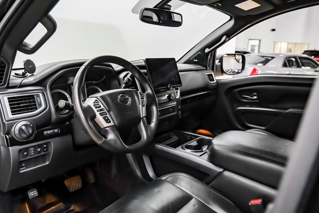 2019 Nissan Titan Image 59