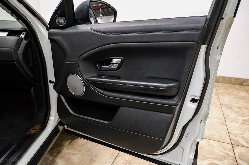 2017 Land Rover Range Rover Evoque Image 38