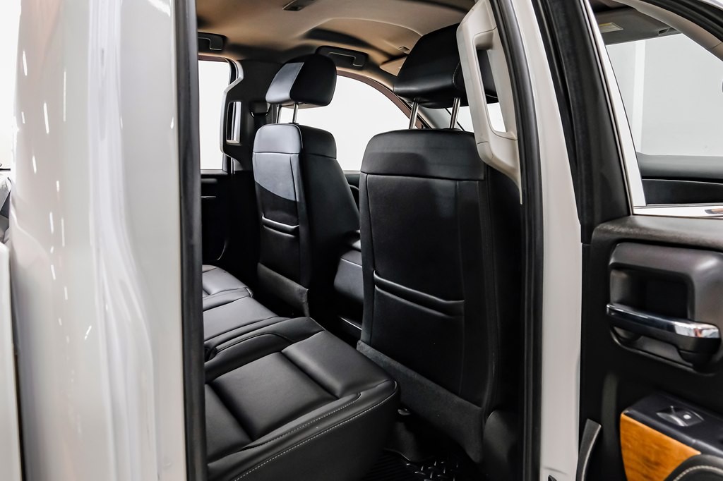 2018 Chevrolet Silverado 1500 Image 32