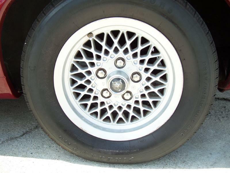 1992 Jaguar XJ Image 8