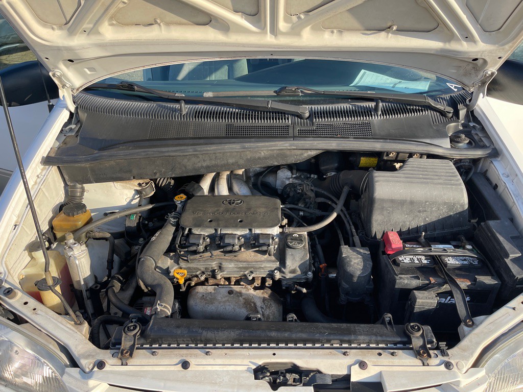1998 Toyota Sienna Image 18