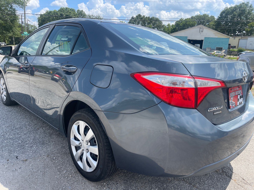 2015 Toyota Corolla Image 6