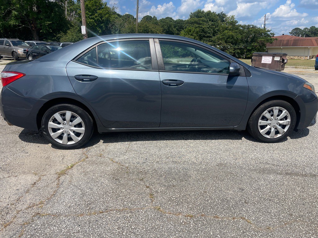 2015 Toyota Corolla Image 9