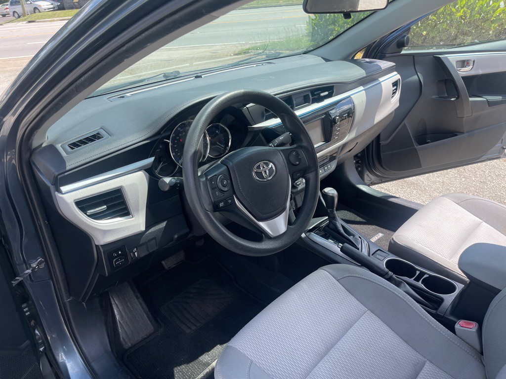 2015 Toyota Corolla Image 12