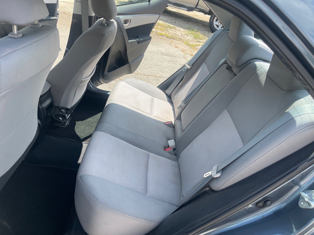 2015 Toyota Corolla Image 20