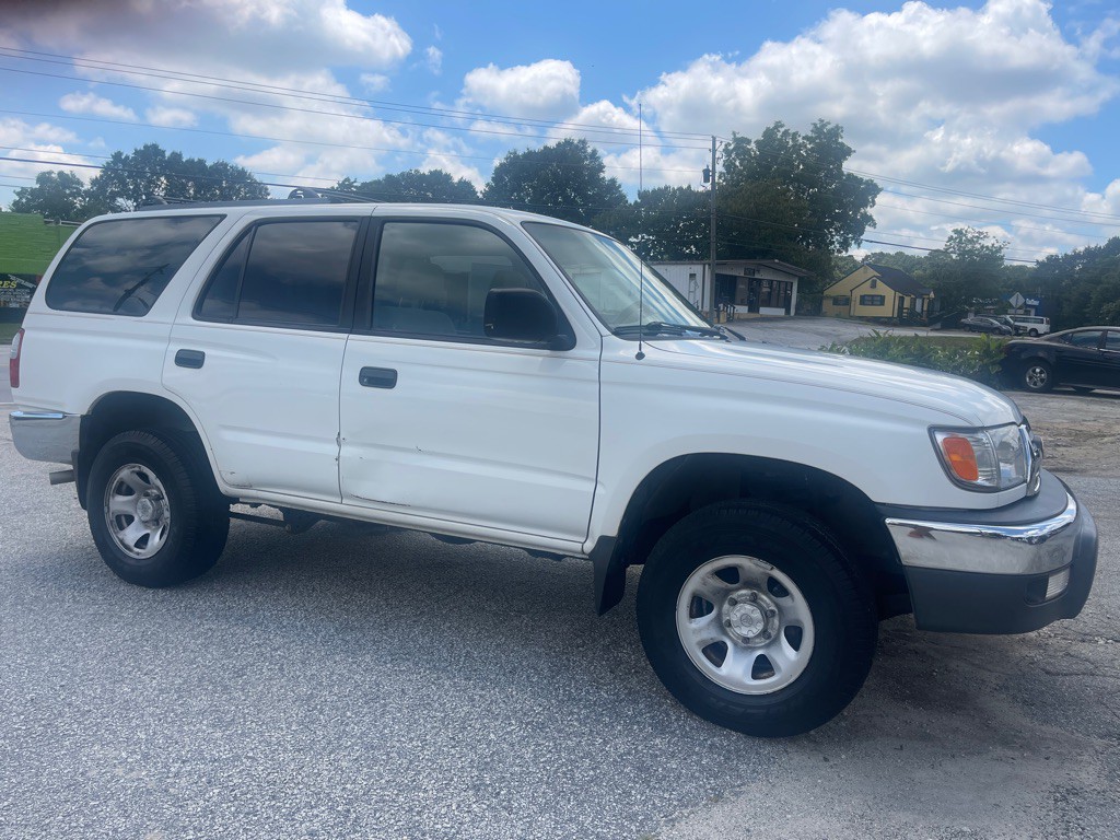 2000 Toyota 4Runner Image 1