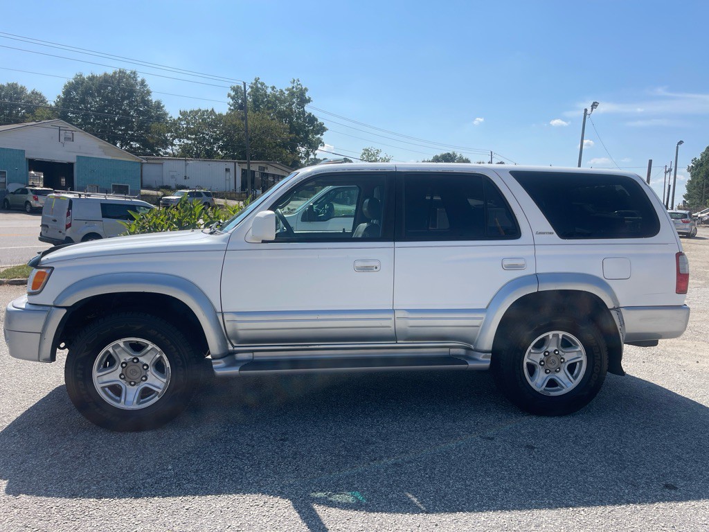2000 Toyota 4Runner Image 5