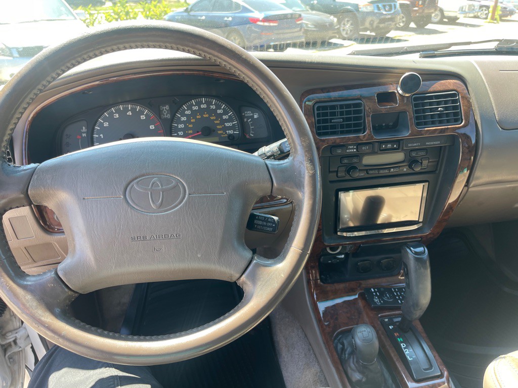 2000 Toyota 4Runner Image 17