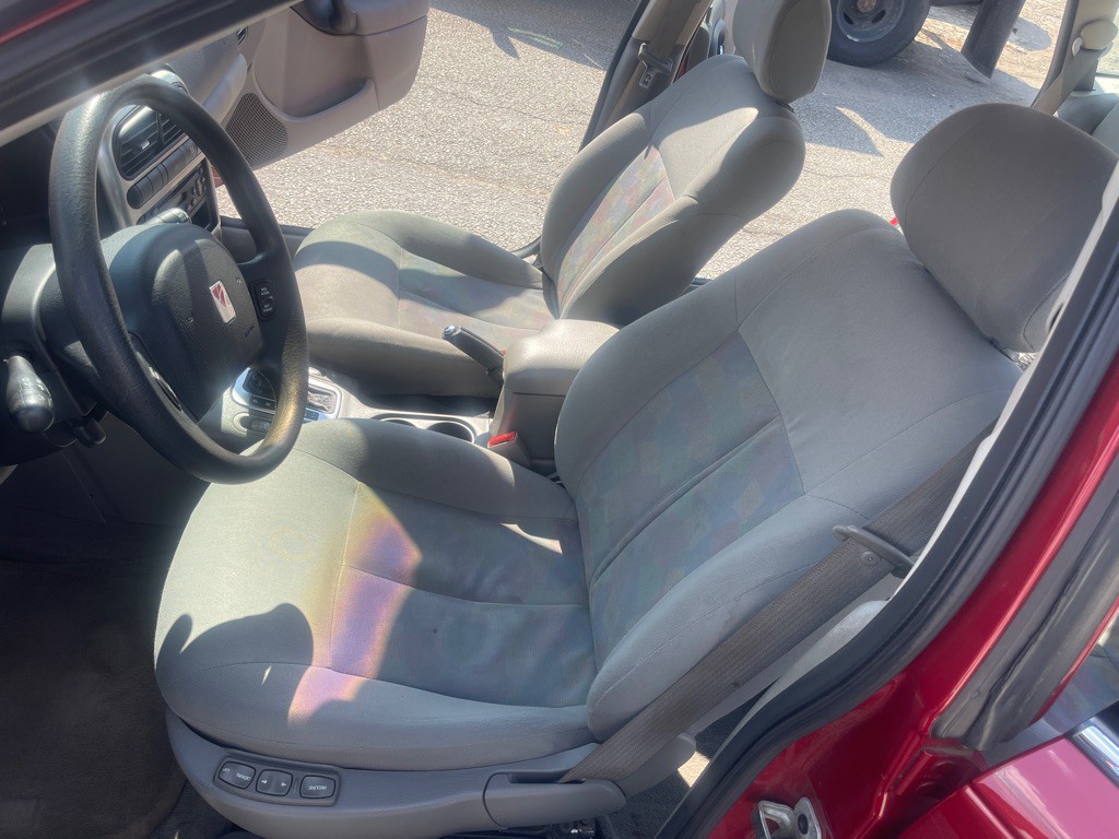 2003 Saturn L200 Image 10