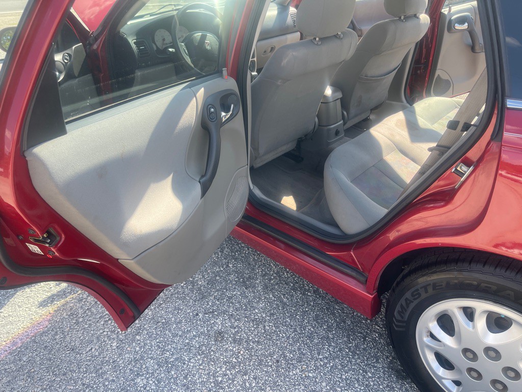 2003 Saturn L200 Image 12