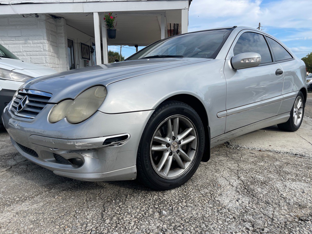 2002 Mercedes-Benz C-Class Image 4