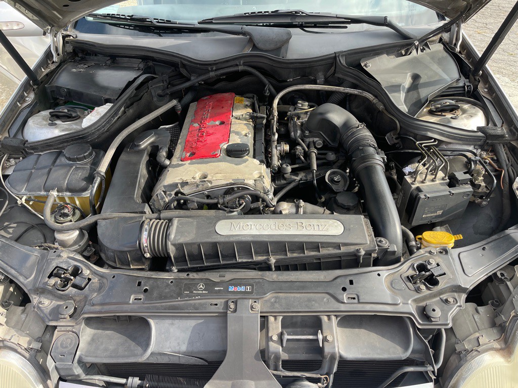 2002 Mercedes-Benz C-Class Image 12