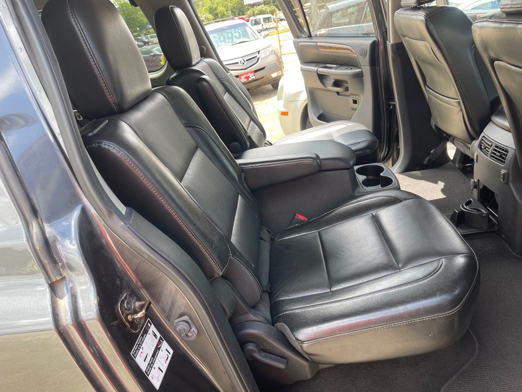2012 Nissan Armada Image 21