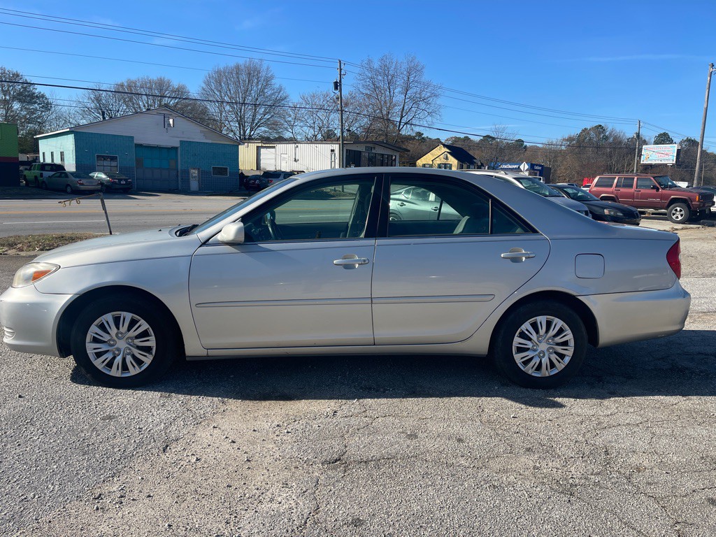 2004 Toyota Camry Image 4