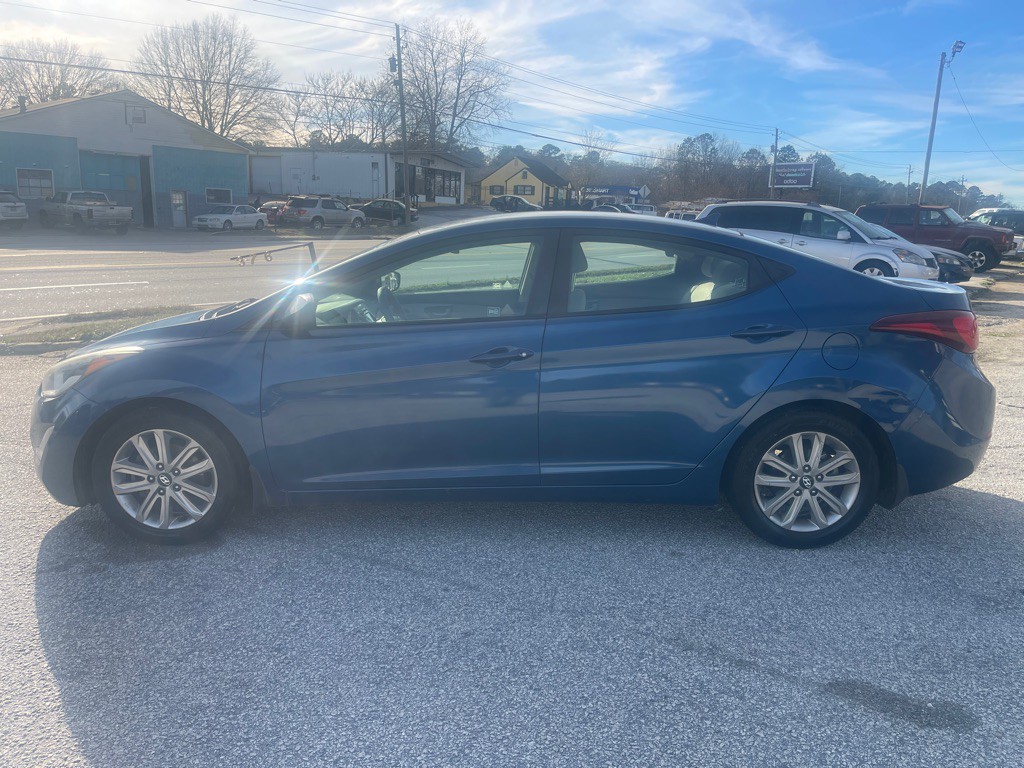 2016 Hyundai Elantra Image 4