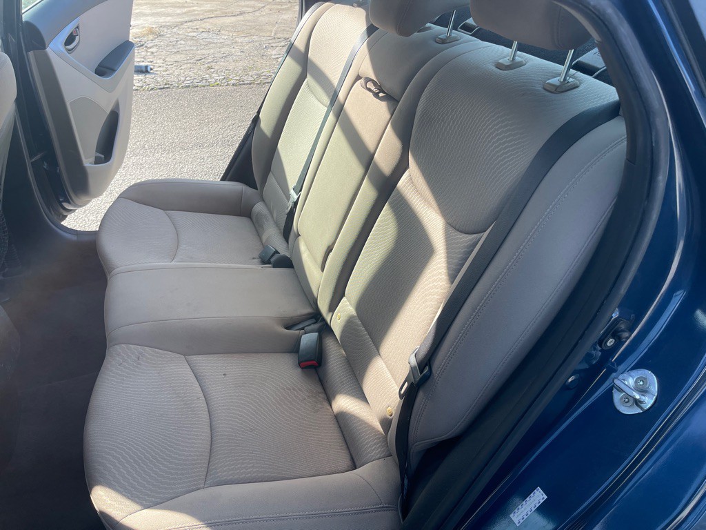 2016 Hyundai Elantra Image 15