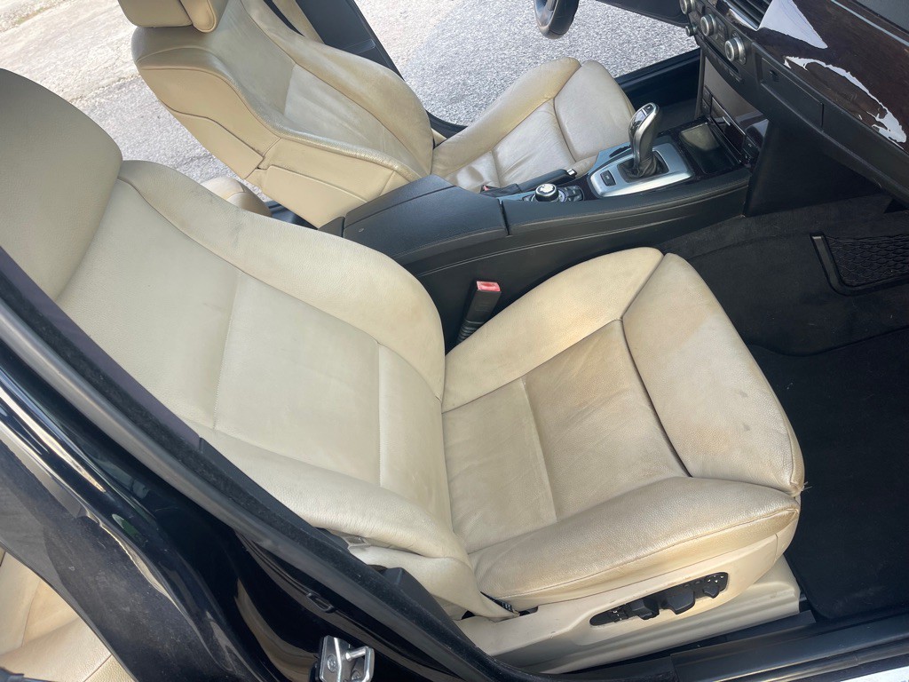 2010 BMW 5 Series Image 17