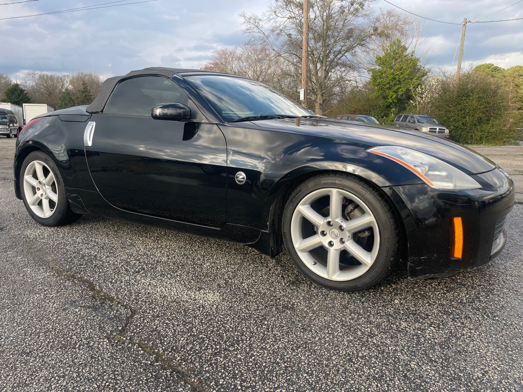 2005 Nissan 350Z Image 1