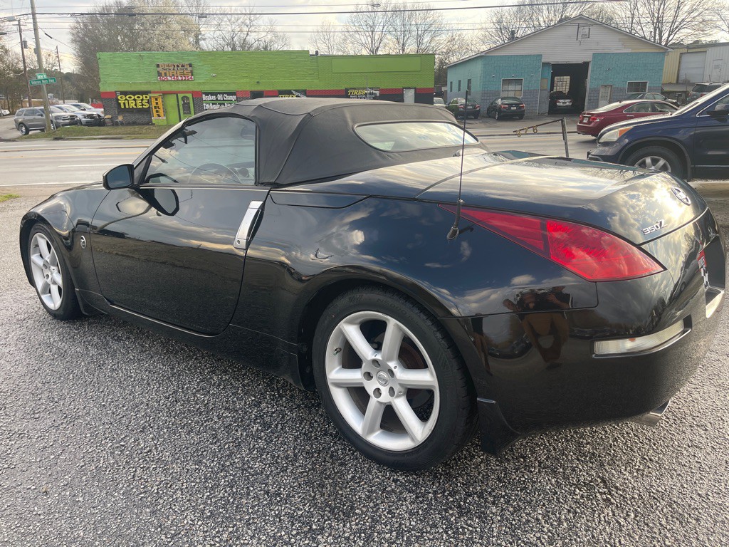 2005 Nissan 350Z Image 9