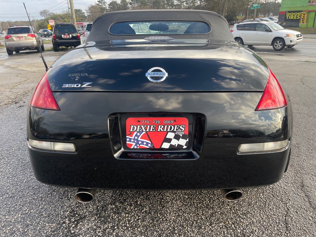 2005 Nissan 350Z Image 10