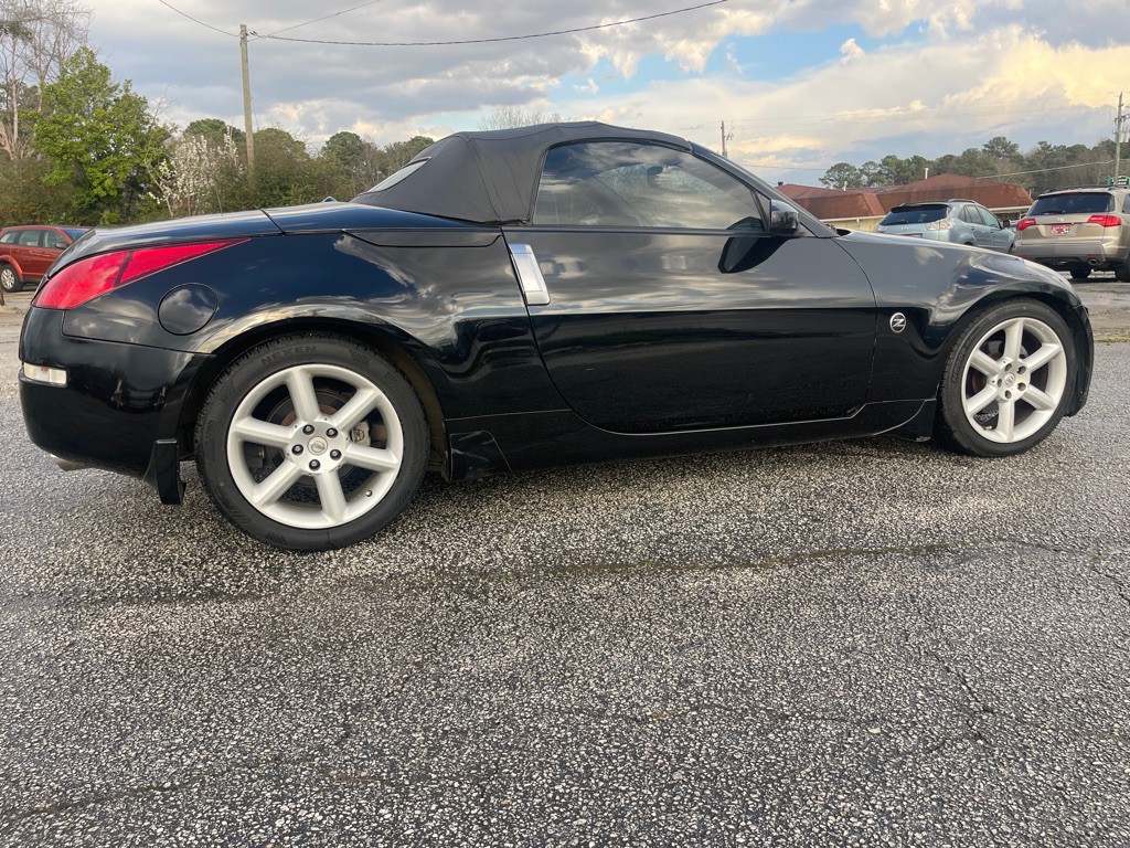 2005 Nissan 350Z Image 12