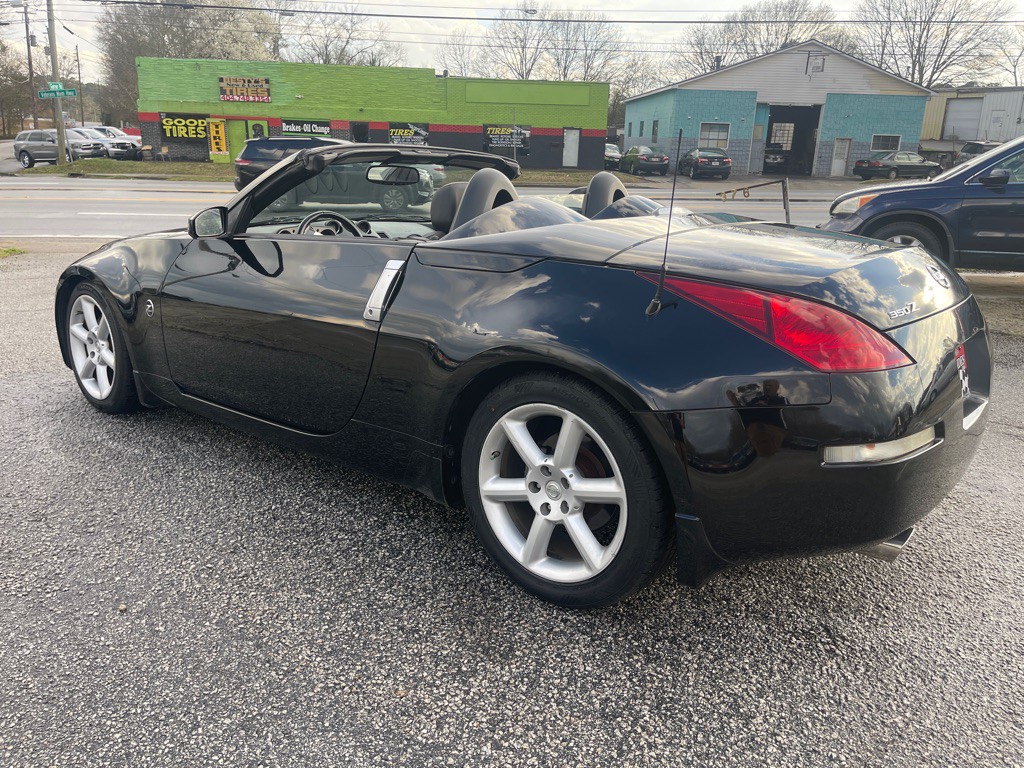 2005 Nissan 350Z Image 17